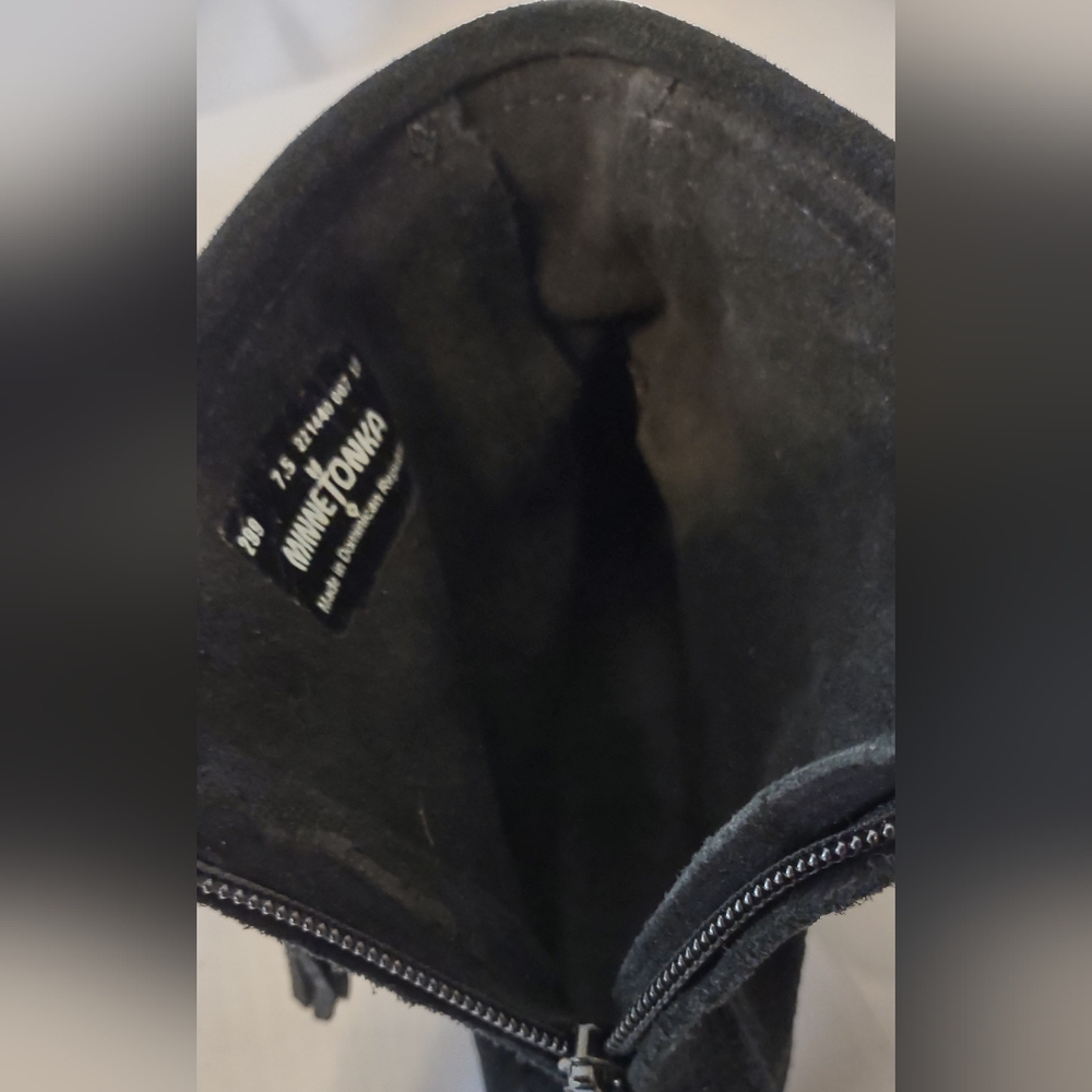 Minnetonka Moccasin Hi Top Back Zip Boot - Picture 11 of 13